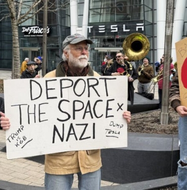 abdde-tesla-protestolari-buyuyor-hm56DQpt.jpg