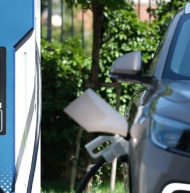 abde-elektrikli-oto-pazar-kaybetti-tDWF7Gfh.jpg