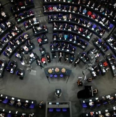 almanyada-borclanma-kurallarini-hafifletme-plani-icin-ozel-oturum-P4aSH4Bl.jpg