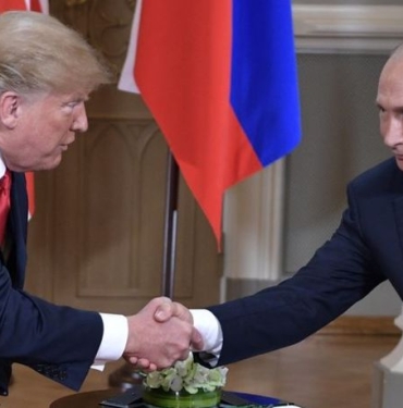 dikkatler-trump-putin-gorusmesinde-Jh344RA8.jpg