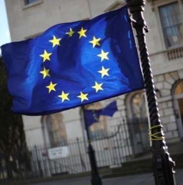 euro-bolgesinde-ekonomiye-guven-beklentiyi-asti-UB1F53Si.jpg