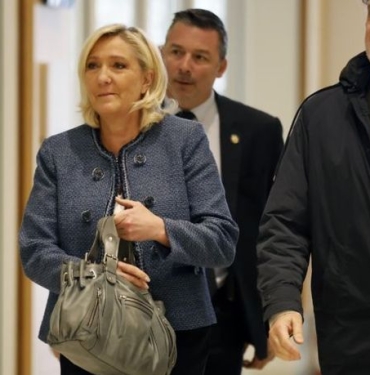 fransada-le-pen-yolsuzluktan-suclu-bulundu-IiaHZkRe.jpg