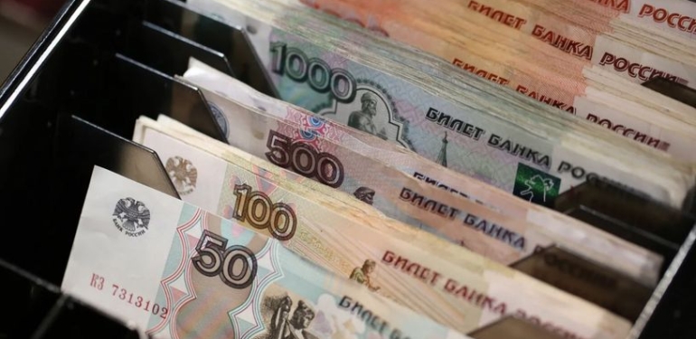 rus-rublesi-ve-moskova-borsasinda-ralli-arFlG1x3.jpg