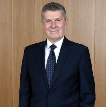 sabancida-bayrak-degisimi-SnURfAH9.jpg