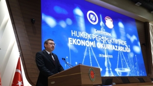 spkdan-hukukculara-ekonomi-okuryazarligi-konferansi-fsD28f2M.jpg