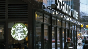 starbucks-1100-kurumsal-calisanini-isten-cikartiyor-gs6iJYqZ.jpg
