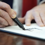 trump-kritik-minerallerin-uretimini-artirmaya-yonelik-kararnameyi-imzaladi-Q4rkxDFN.jpg