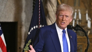 trump-savasinin-baslamasi-ve-uzamasindan-zelenskiyi-sorumlu-tuttu-DjHOV6e9.jpg