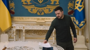 zelenskiy-nato-uyeligi-karsiliginda-ayrilmaya-hazirim-3naPS3c4.jpg