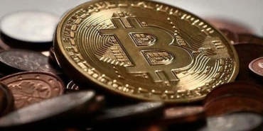 bitcoin-yeniden-100-bin-dolara-yaklasti-9AGYYt15.jpg