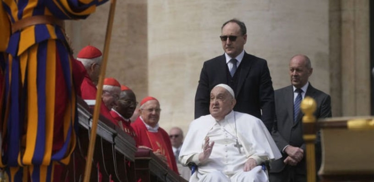 Papa Francis hayatını kaybetti