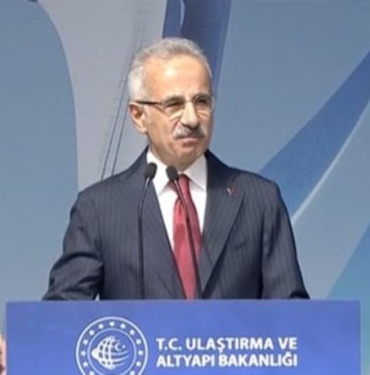 uraloglu-es-zamanli-uclu-bagimsiz-pist-operasyonlariyla-kuresel-guce-guc-katiyoruz-XYZIXWbu.jpg