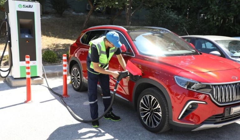 elektrikli-arac-satislarinin-pazar-payi-yukseliste-GEV2j2gN.jpg