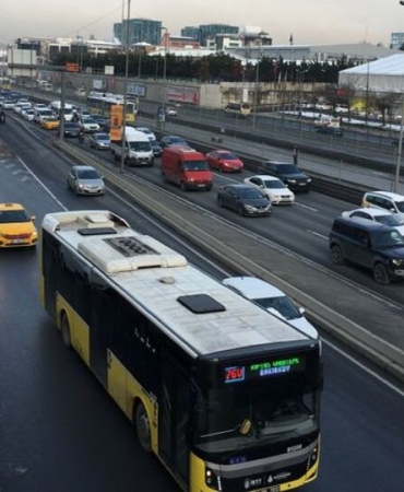 istanbulda-toplu-ulasimda-zamli-tarife-basladi-p1jEEQF6.jpg