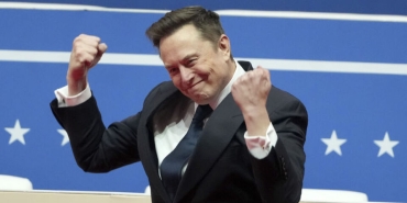 tesladan-ceo-muska-30-milyar-dolarlik-hisse-ikramiyesine-onay-XTLkWQ1q.jpg