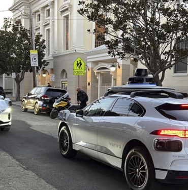 waymo-robotaksileri-philadelphia-ve-nycde-trafige-cikti-sJ9HnpBZ.jpg