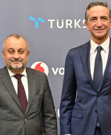 turksat-ve-vodafonedan-fiber-altyapida-stratejik-isbirligi-lEyTrQmW.jpg