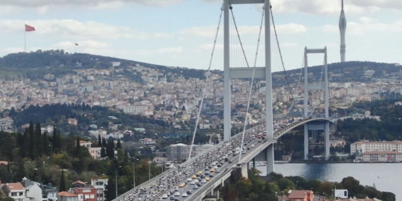 bayramda-otoyol-kopru-ve-toplu-tasima-ucretsiz-GgkfJvlM.jpg